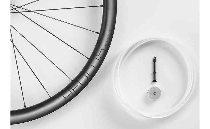 Bontrager Aeolus RSL 37 TLR Disc Road Carbon Hinterrad – 11-fach Shim