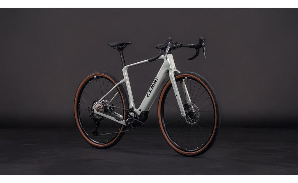 Cube Nuroad Hybrid C:62 Race 400X - 400 Wh - 28 Zoll - Diamant - 2026