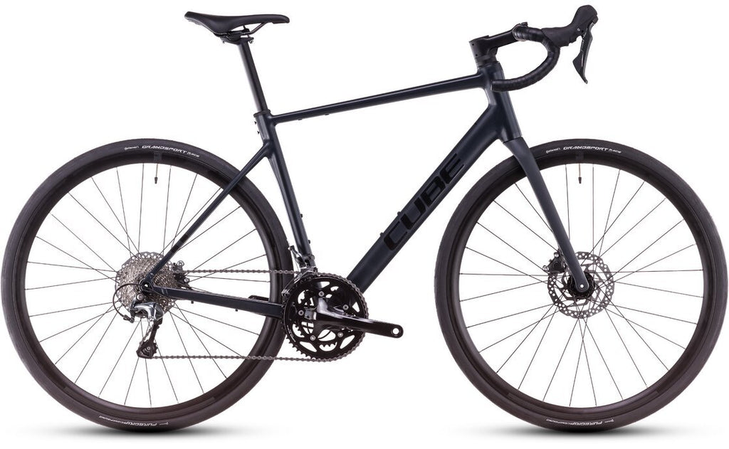 Cube Attain Race – 28 Zoll – Diamant – 2025